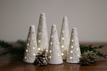 Load image into Gallery viewer, Tree Luminary